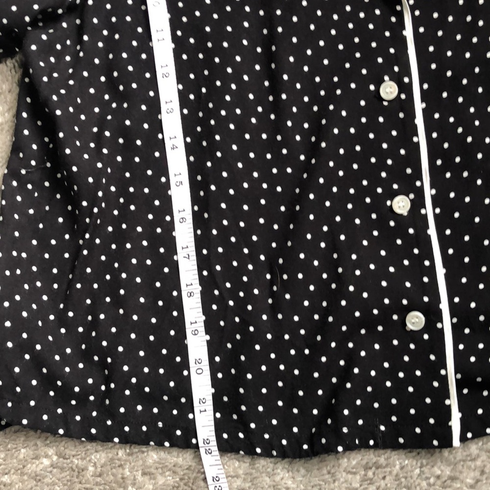 Scripted Polka dot top.Size L - Picture 8 of 9